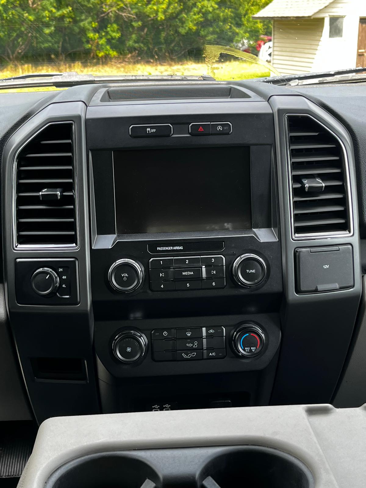 2019 Ford F-150 photo 3